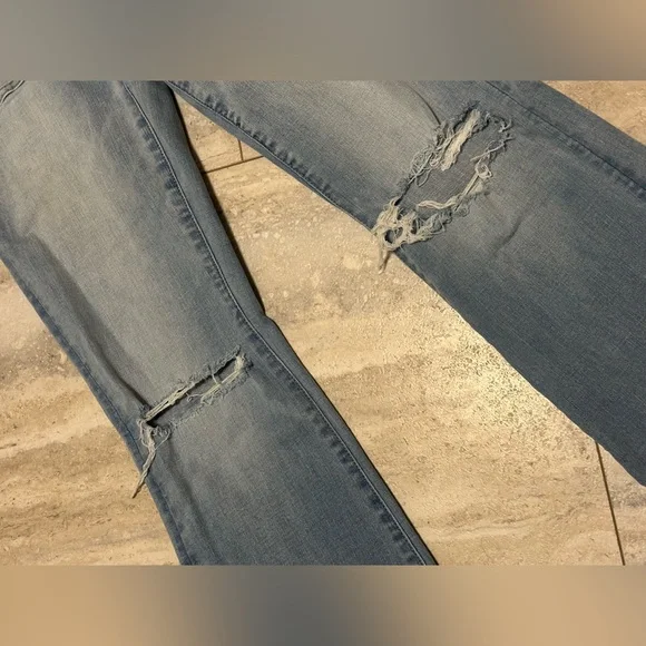 American Eagle Outfitters Women's Blue Distressed Jeans - Picture 5 of 6